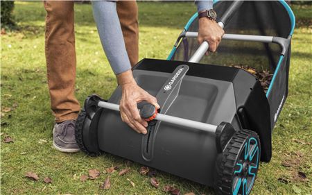 Gardena Recogedor de Hojas con Ruedas